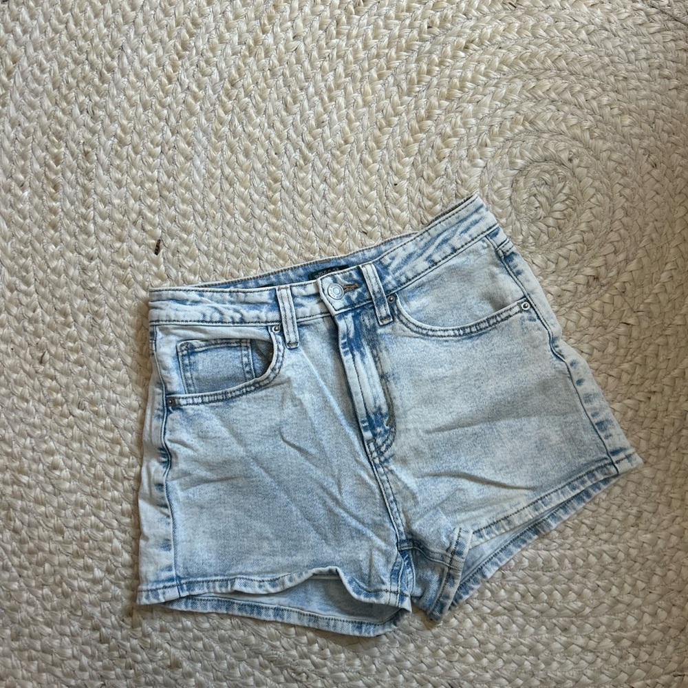 When’s denim jean shorts wild fable acid washed 0 mid high rise